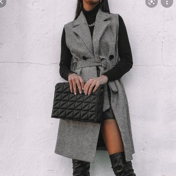 Zara Jackets & Blazers - NWOT Zara Black & White Wool Blend Houndstooth Belted Long Vest